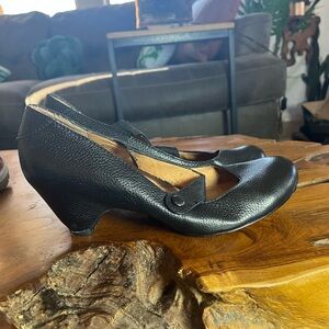 Ciao Bella Nelly Pebble Leather Strappy Heels Womens Size 10